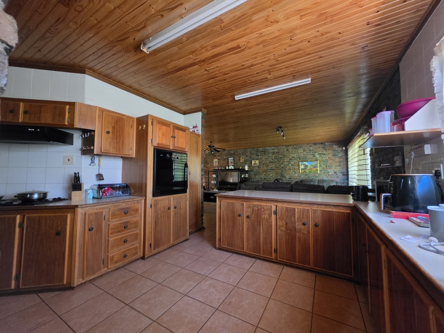 4 Bedroom Property for Sale in Pellissier Free State